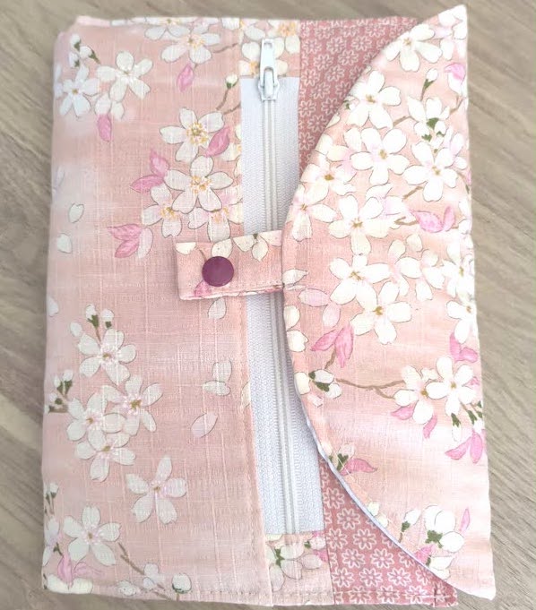 Housse organisatrice fleurs de cerisier rose
